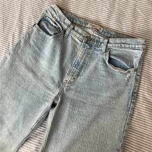 Abercrombie & Fitch 90s Relaxed High Rise Jean